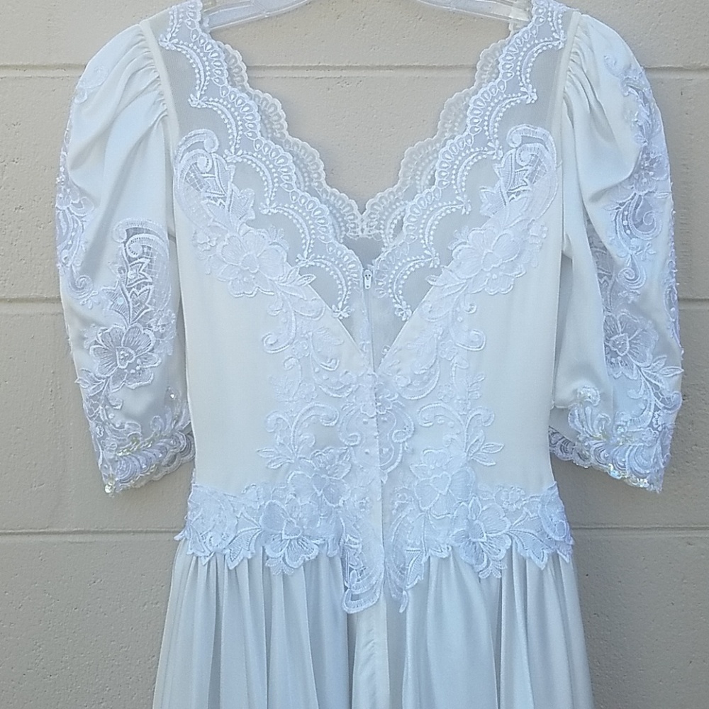 Beautiful Wedding Dress - Picture 6 of 8